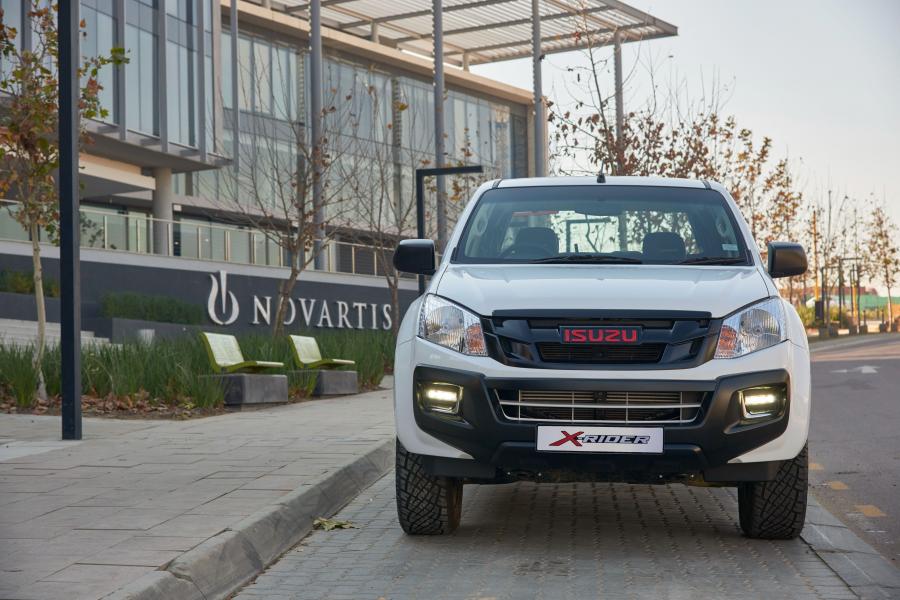  Isuzu KB Double Cab X-Rider 2016 года  (фото 24 из 30)